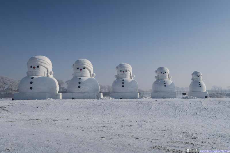 雾凇岛，雪娃雕塑