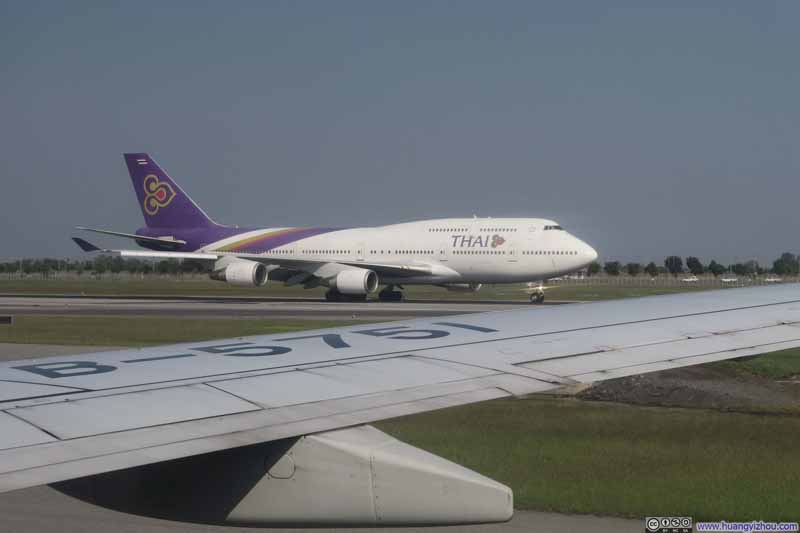 落地之后,泰航的747