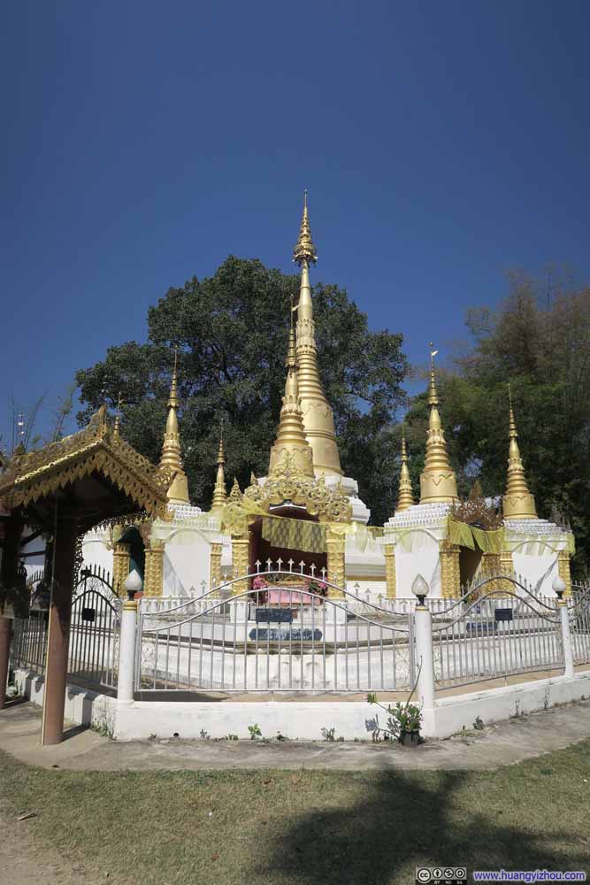 Wat Pa Kham,Pai镇中心的一个寺庙
