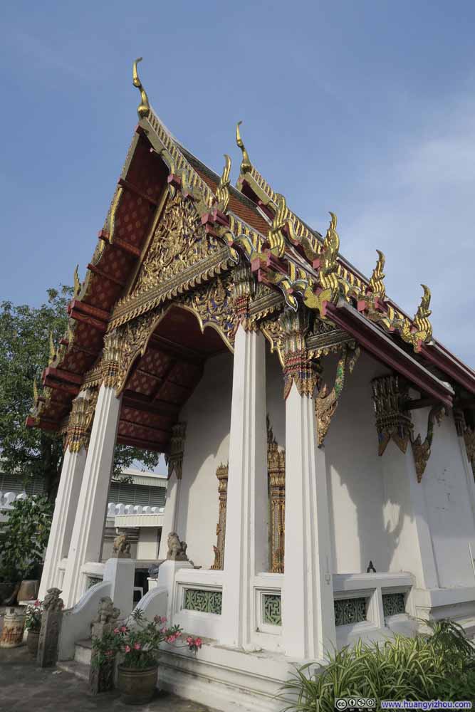 卧佛寺，Phra Viharn Kod