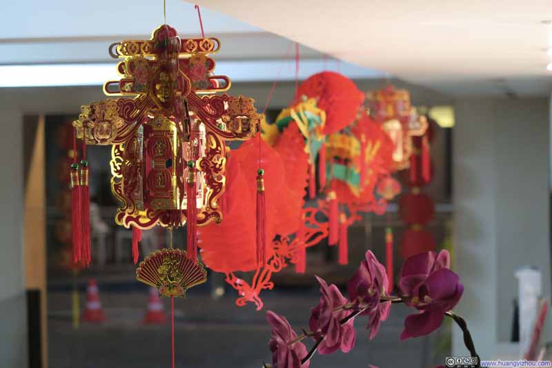 因为当天是除夕，所以下榻的酒店里也有一些节日装饰
