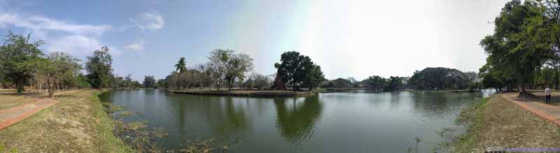 Rama Public Park，湖边