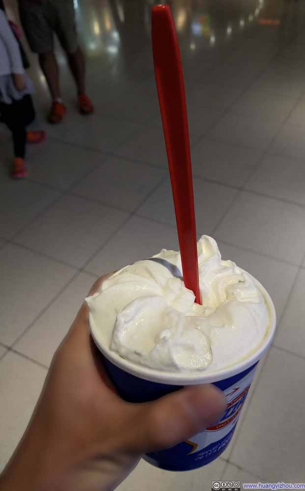 在机场买的DQ,95THB,只比市区贵15THB