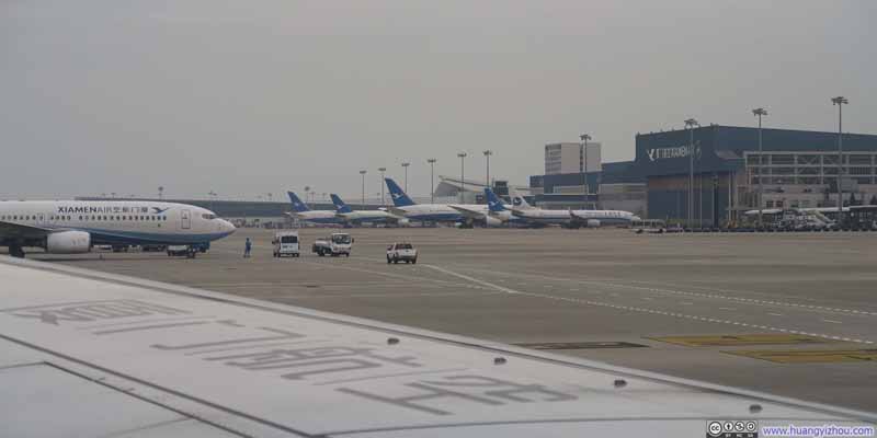 厦门航空的老巢,从这个等候位置看来换装工作已经进行得差不多了(木头:呵呵)