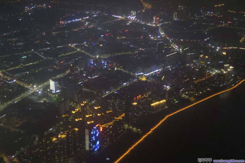 杭州市滨江区的江景房