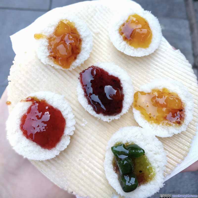 在天津历史文化街区里找了点东西吃