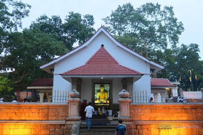 Temples around Maha Bodhiya