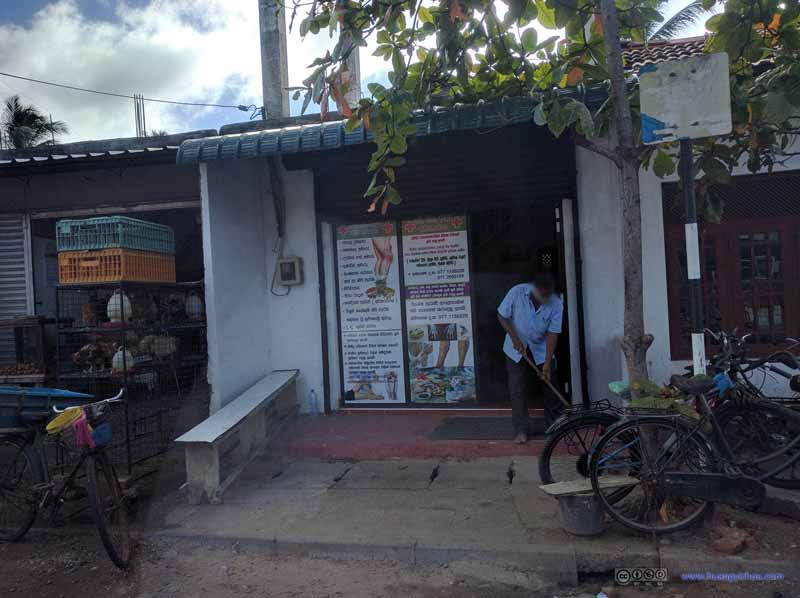 Shops along Negombo Street
