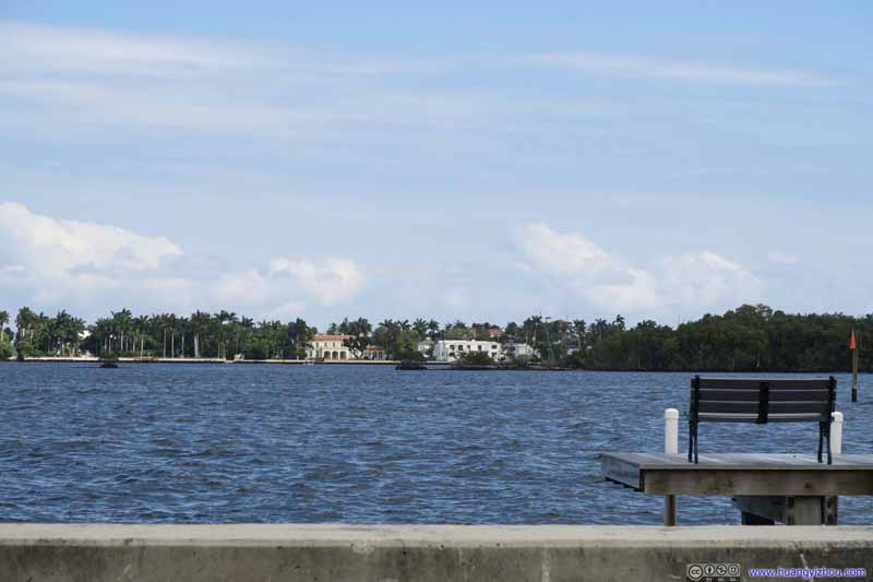Villas across Lagoon