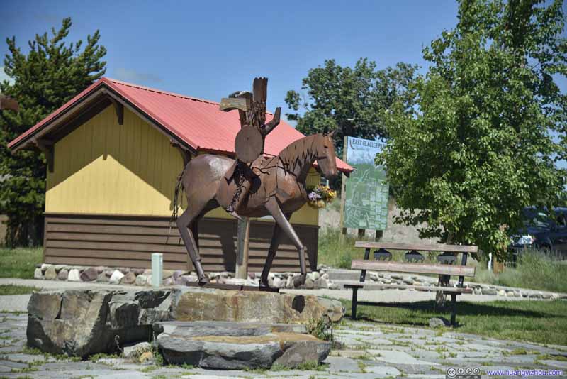 Statue of Native American Chief on Horse