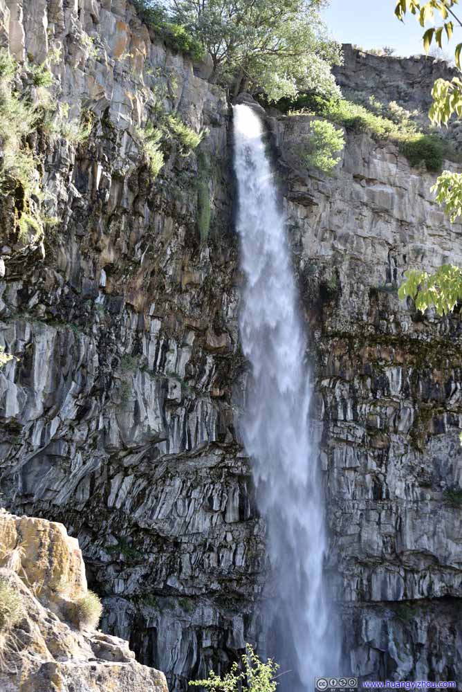 Perrine Coulee Waterfall
