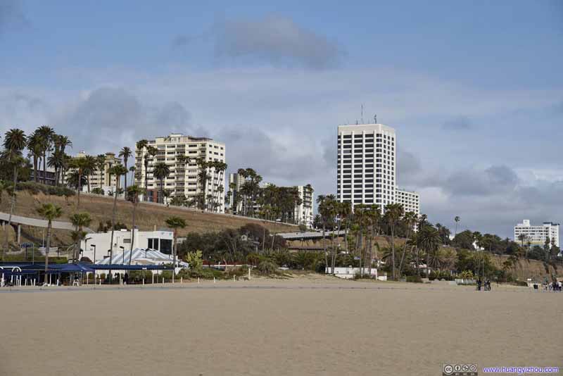 Santa Monica Cliff