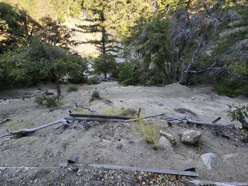 Switchbacks along Bill Reily Trail