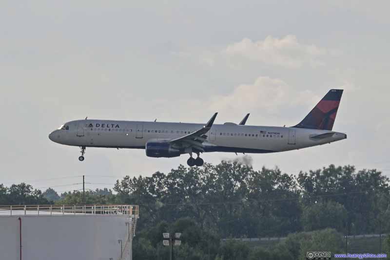 Delta Airlines A321 (N379DN)