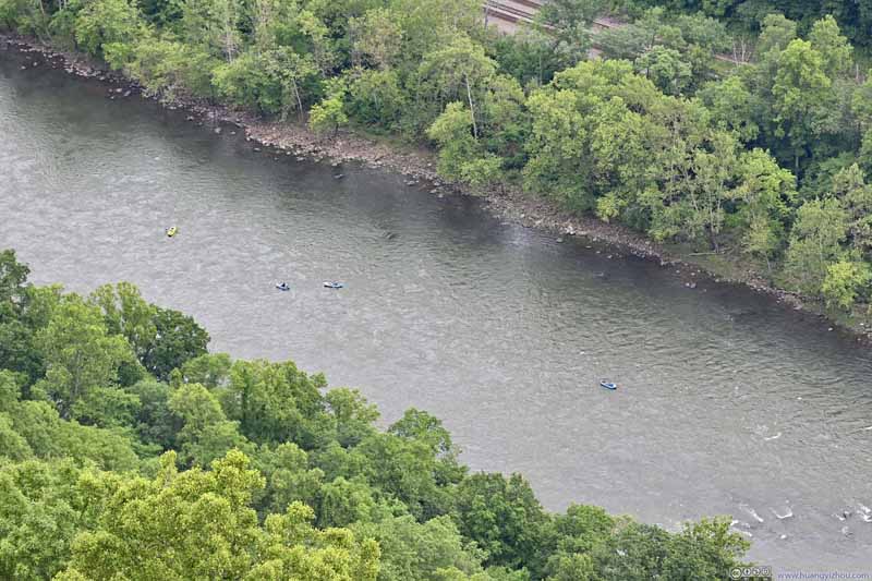 Kayakers in New River