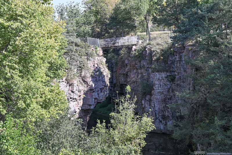 Footbridge across Devil's Gulch