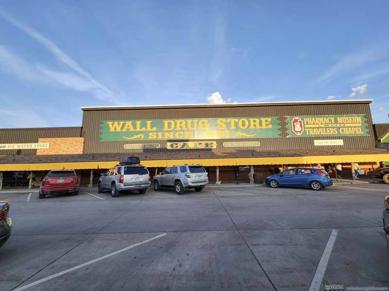 Wall Drug Store Exterior