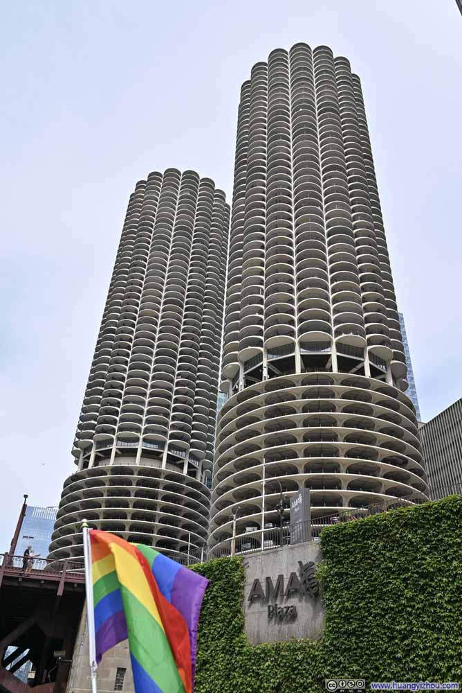 Marina City Building