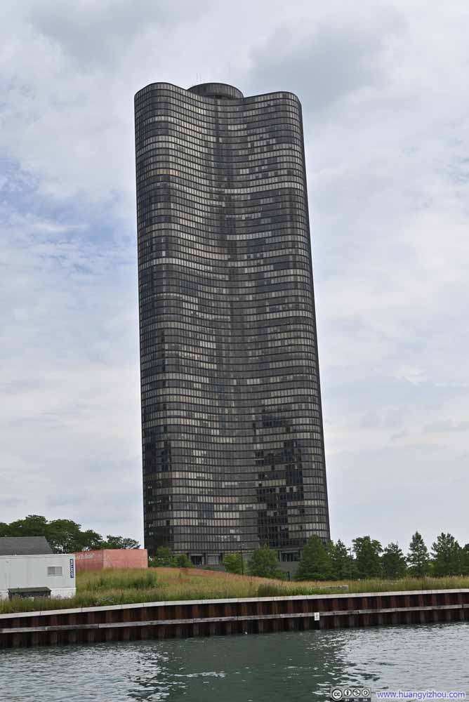 Lake Point Tower