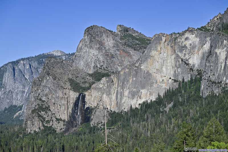 Bridalveil Falls before Cathedral Rocks