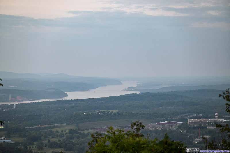 Hudson River Upstream