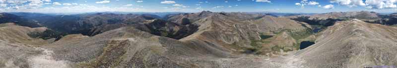 Surroundings of Square Top Mountain