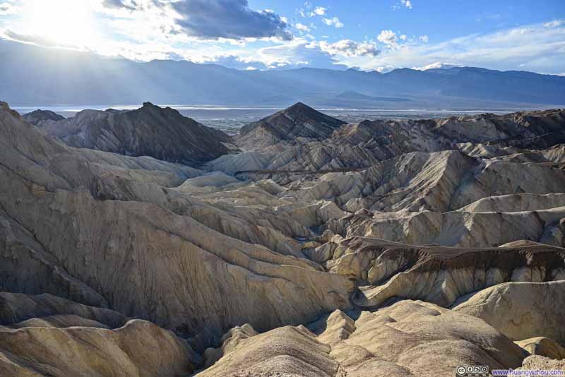 Badlands around Golden Canyon