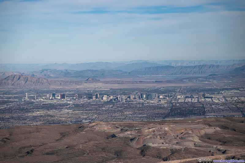 Distant Las Vegas