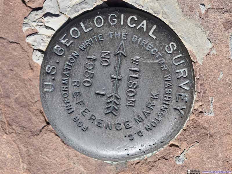 Summit Marker of Mt Wilson