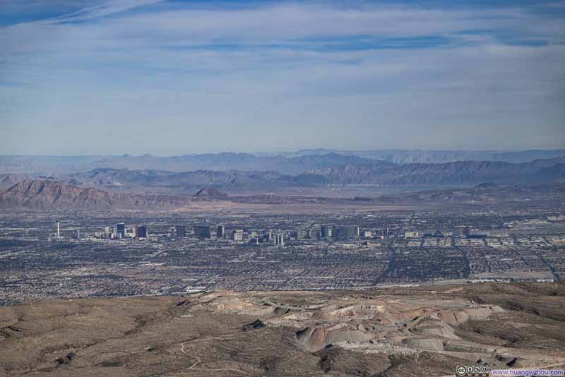 Distant Las Vegas