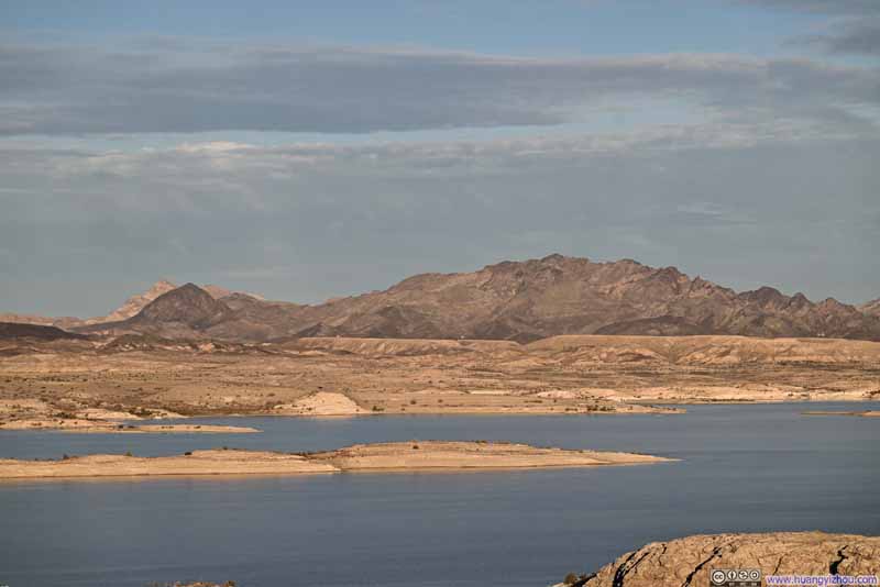 Hamblin Mountain across Lake Mead