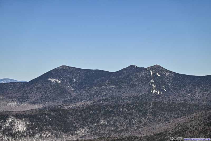 Tripyramid Mountains