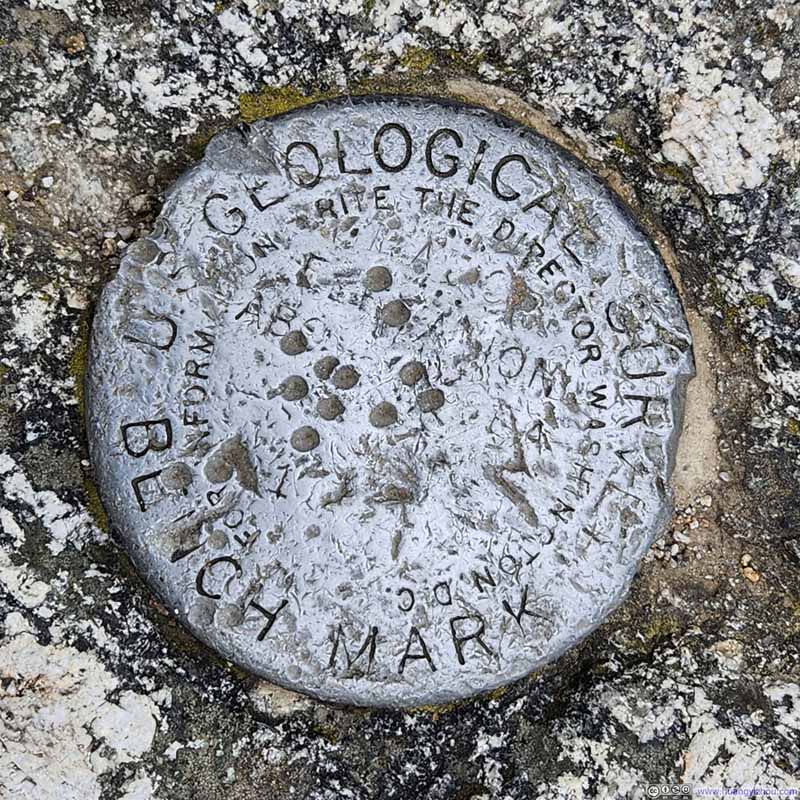 Summit Marker