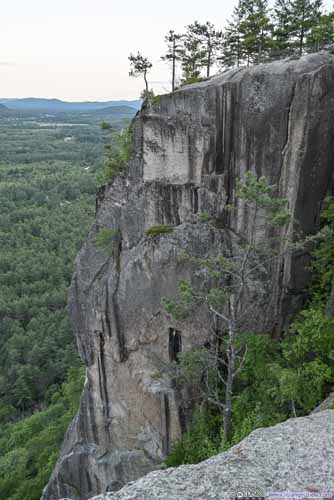 Cliff of Cathedral Ledge
