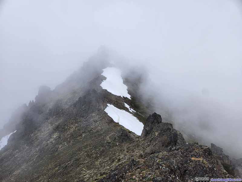 Trail to Flaketop Peak