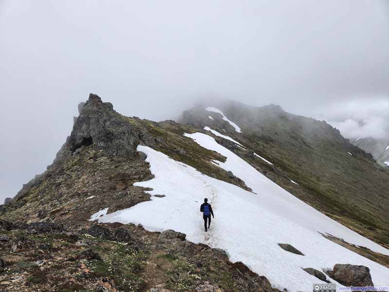 Trail to Flaketop Peak