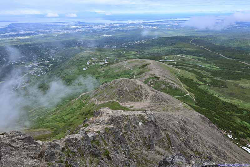Trail to Flattop Mountain from Glen Alps