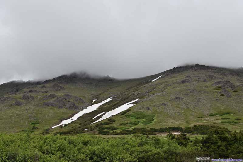 Flaketop Peak in Clouds