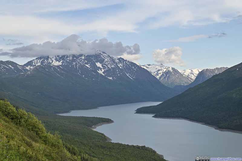 Bold Peak overlooking Eklutna Lake