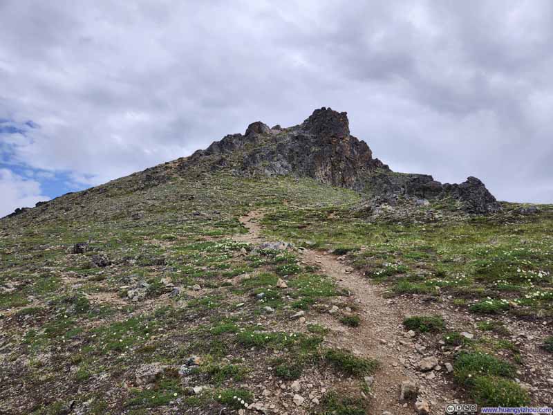 Trail to Blacktail Ptarmigan Rocks