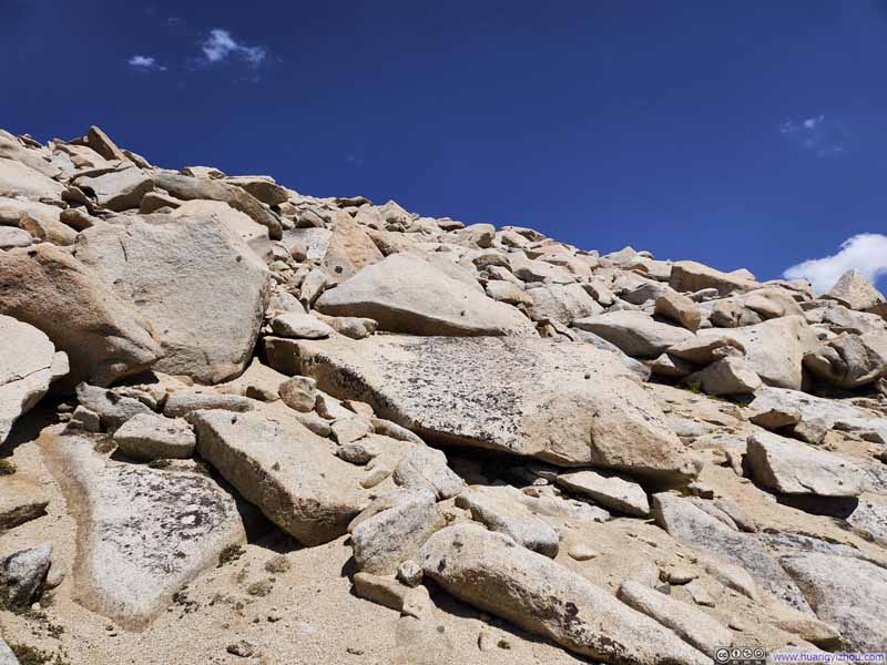 Boulders along Path to Sawtooth Peak