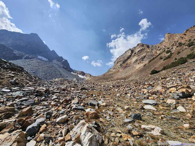 Trail on Rocks to Horse Creek Pass