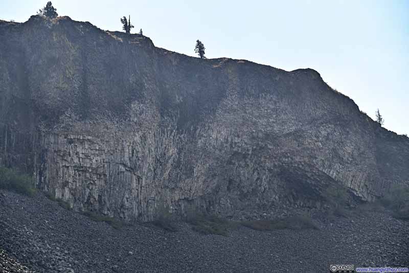Columns of the Giants
