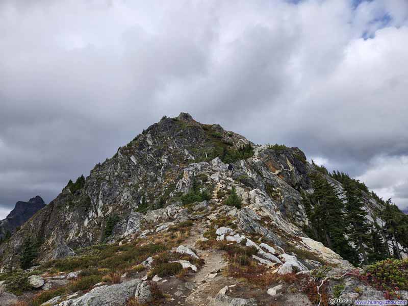 Trail to Trappers Peak