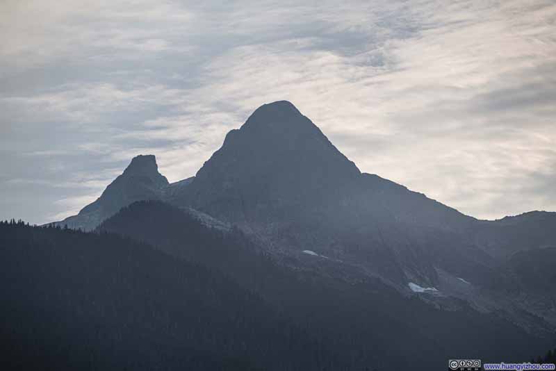 Paul Bunyans Stump and Pinnacle Peak