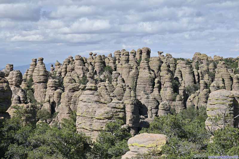Hoodoos towards Heart of Rocks Loop