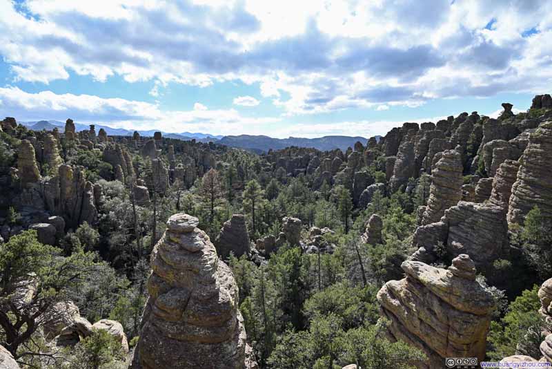 Hoodoos in Heart of Rocks Area