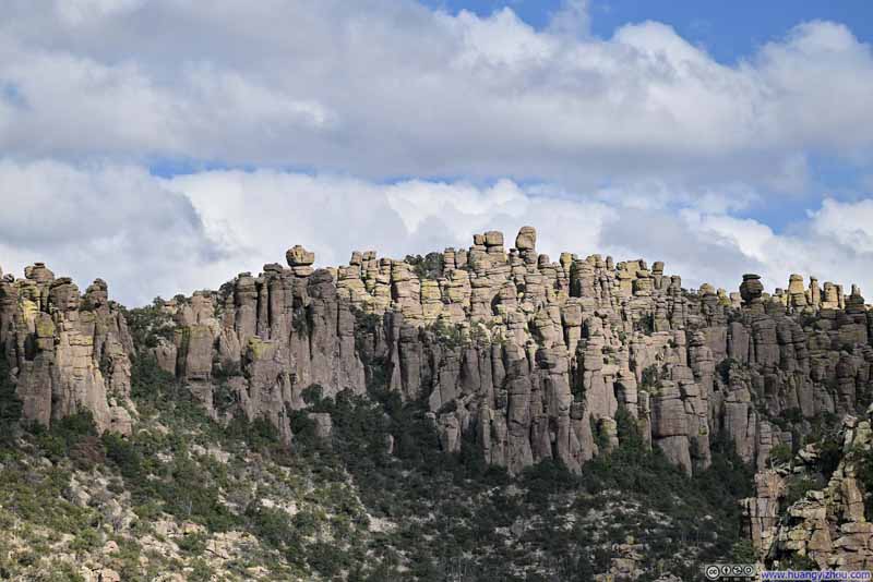 Hoodoos across Rhyolite Canyon