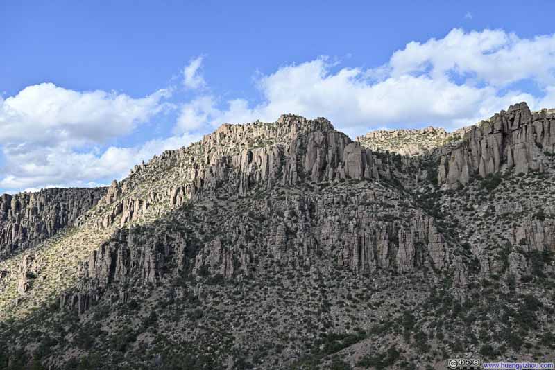 Hoodoos across Rhyolite Canyon
