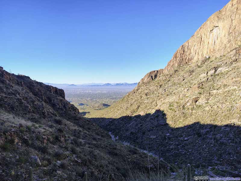 Mountains beyond Finger Rock Canyon